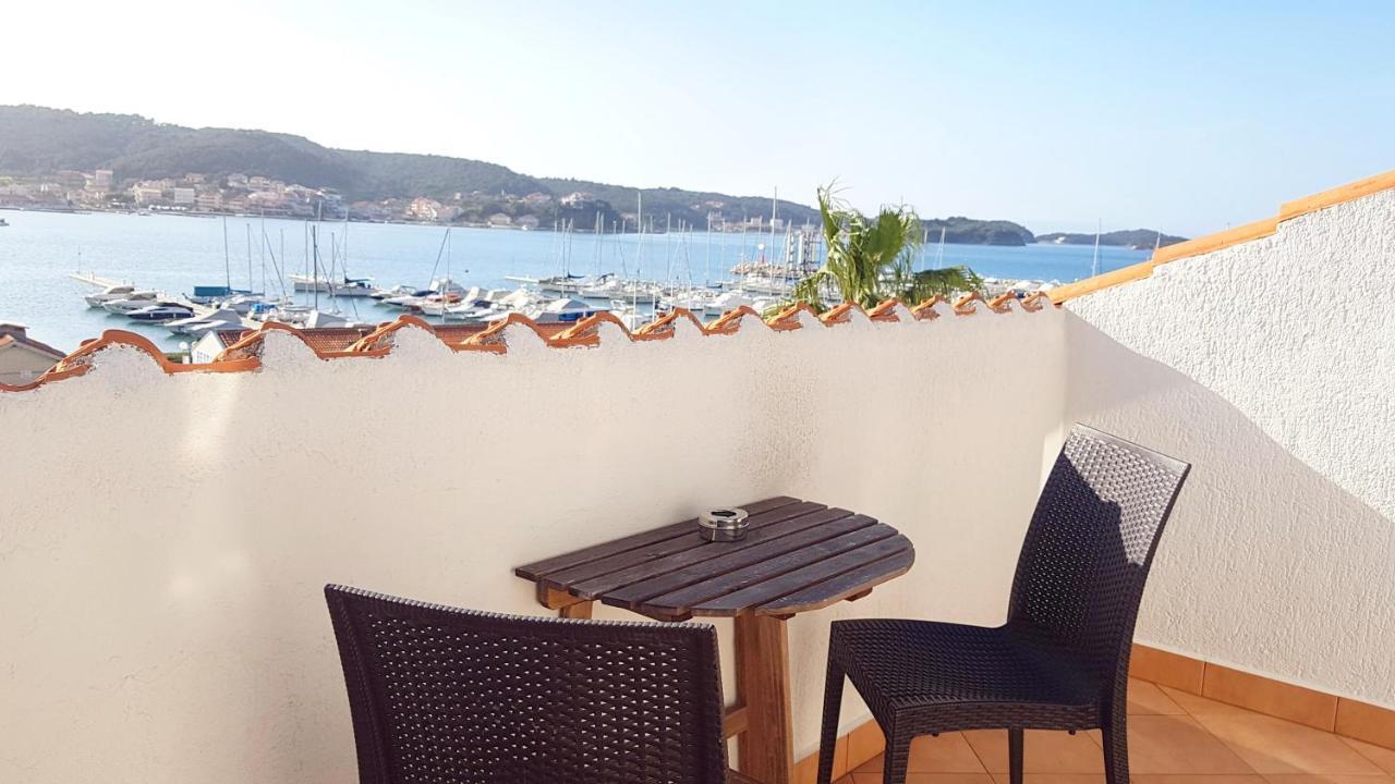 Guest House Galeb2 Supetarska Draga Buitenkant foto